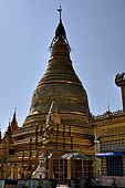 Myanmar - Sagaing hill, Soon U Ponya Shin Paya 'early offering shrine'. 